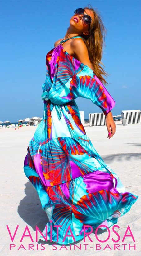 Vanita Rosa is one of the best places in st Barts for some fashionable shopping. Look at this incredible bohemian designed dress