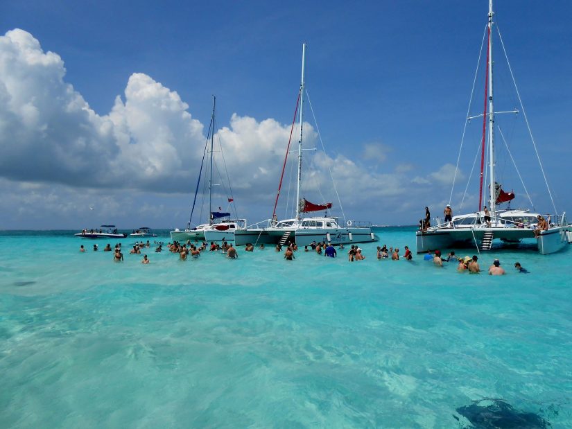 A fun Antigua points of interest is that the island allows you to swim with Stingrays, beautiful majestic creatures.  